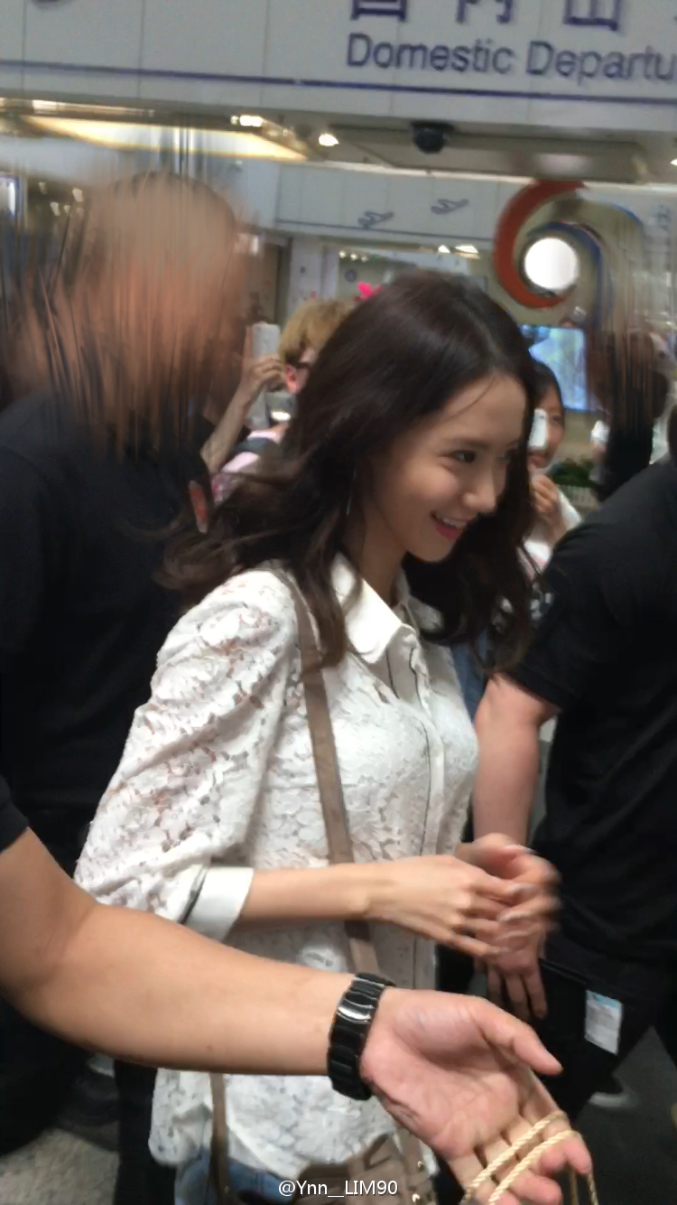 [PIC][26-06-2016]YoonA trở về Hàn Quốc vào chiều nay Cc441222jw1f58icgzsw9j20ku112kc2