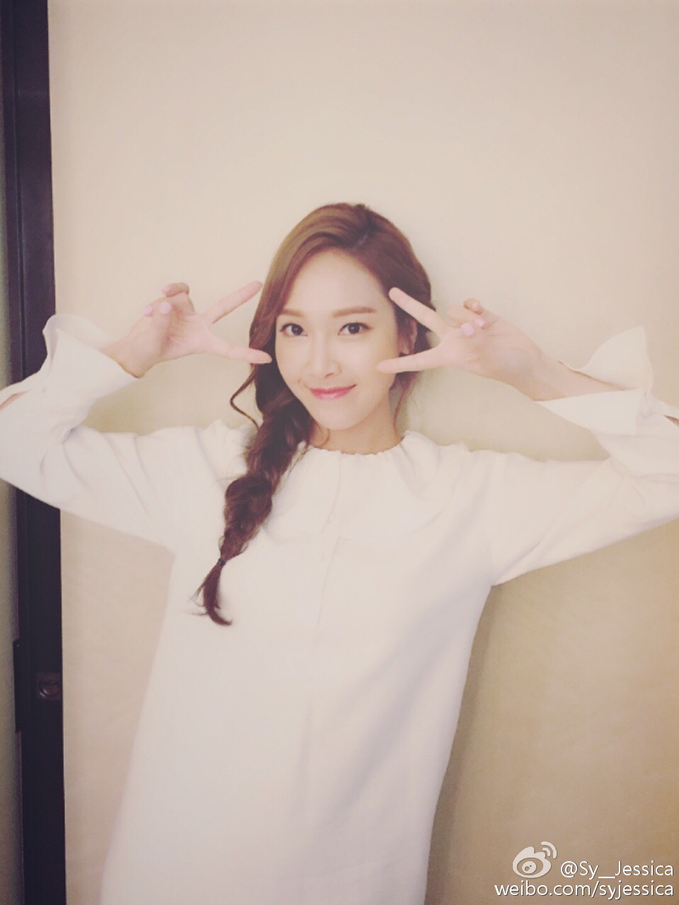 [OTHER][12-12-2013]SELCA MỚI CỦA JESSICA  - Page 23 D374ba31gw1f5ic642t6ij20qo0zkdiz