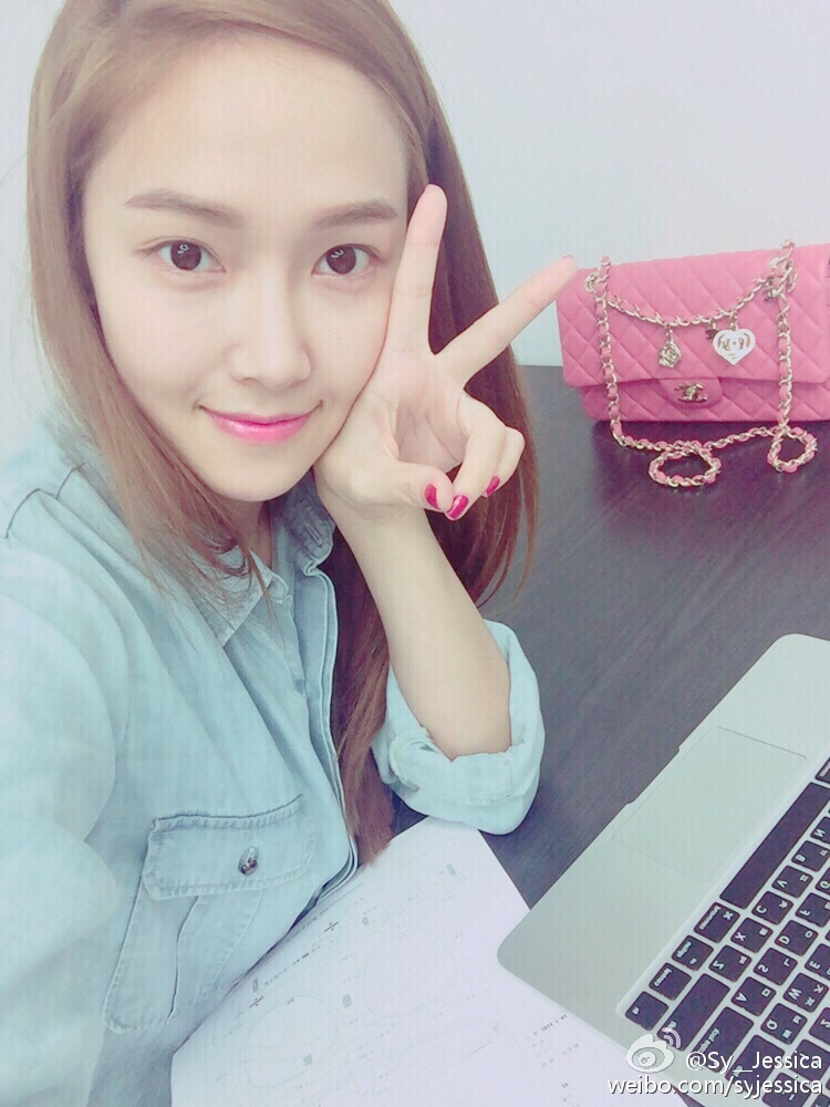 [OTHER][12-12-2013]SELCA MỚI CỦA JESSICA  - Page 15 D374ba31jw1eruec2miigj20ku0rsq6u