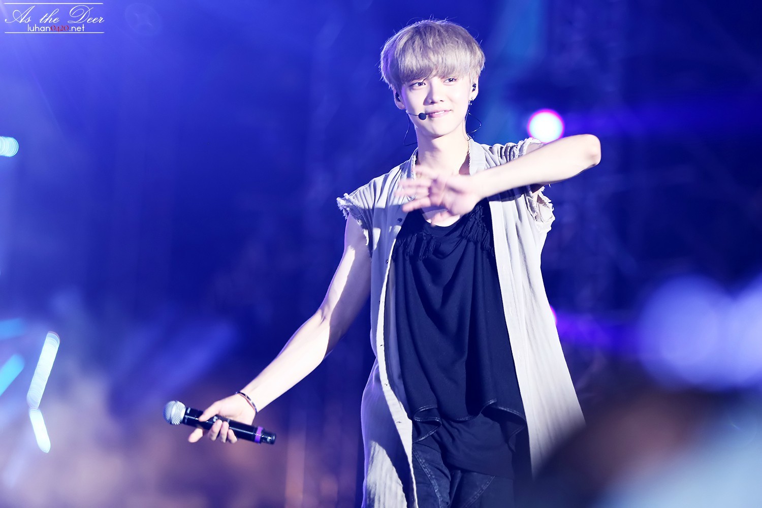 [FANTAKEN] 140727 EXO Concert "The Lost Planet" in Changsha [116P] Ec027dbcjw1eirthfpbulj215o0rswj7