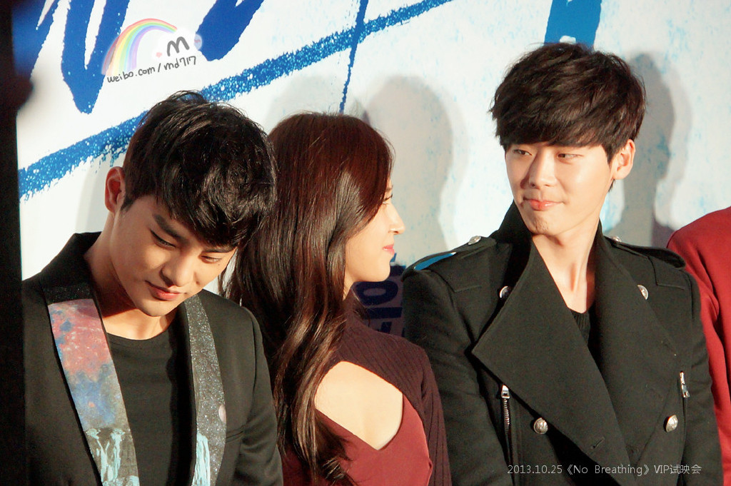 [PIC][25-10-2013]Yuri và dàn diễn viên "No Breathing" xuất hiện tại buổi công chiếu VIP vào tối nay + Tất cả các thành viên SNSD đến ủng hộ cho cô - Page 2 45a6daecgw1e9xt9vk17kj20t90jgagl