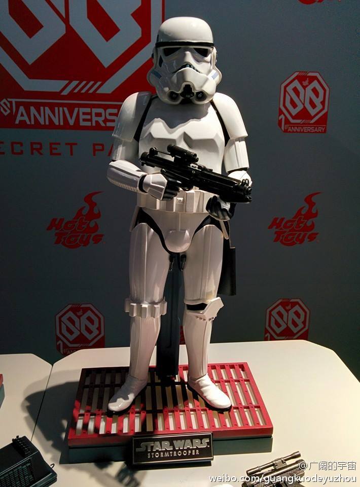 [Hot Toys] Star Wars: Stormtrooper - 1/6 scale 6961e422gw1el6f3mv9clj20jq0qogne