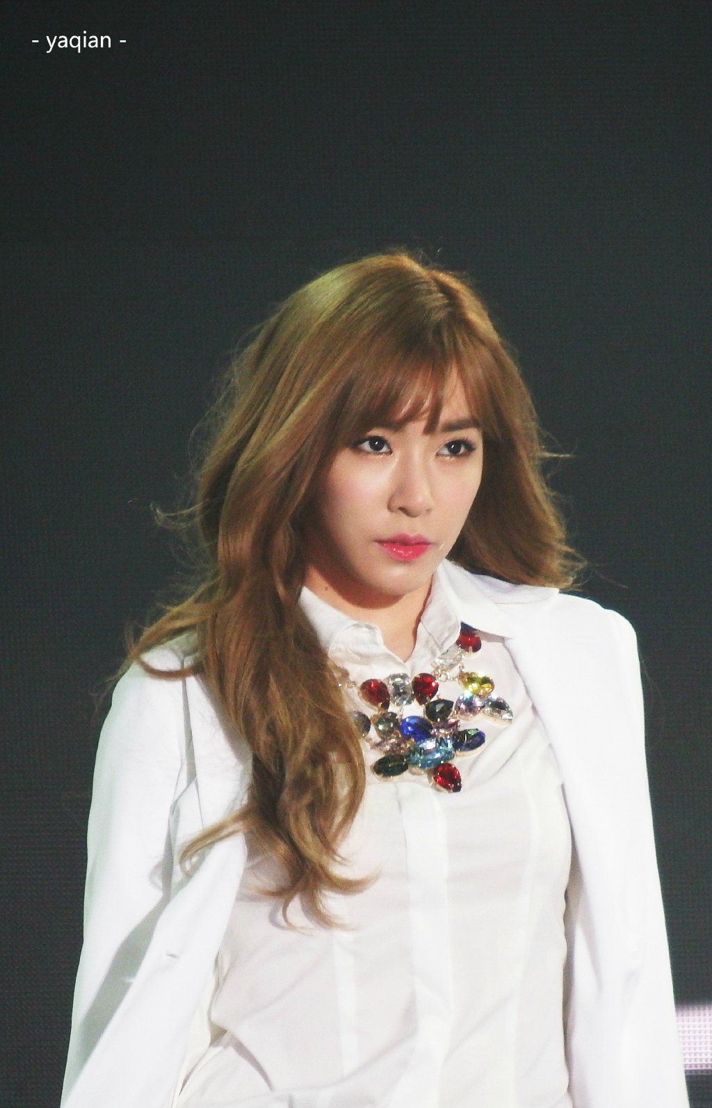 [PIC][24-10-2014]SNSD khởi hành đi Trung Quốc để biểu diễn tại "MBC Korean Music Wave in Beijing 2014" vào chiều nay - Page 8 724ab5d3tw1elvsyrvrodj21kw2ghng4