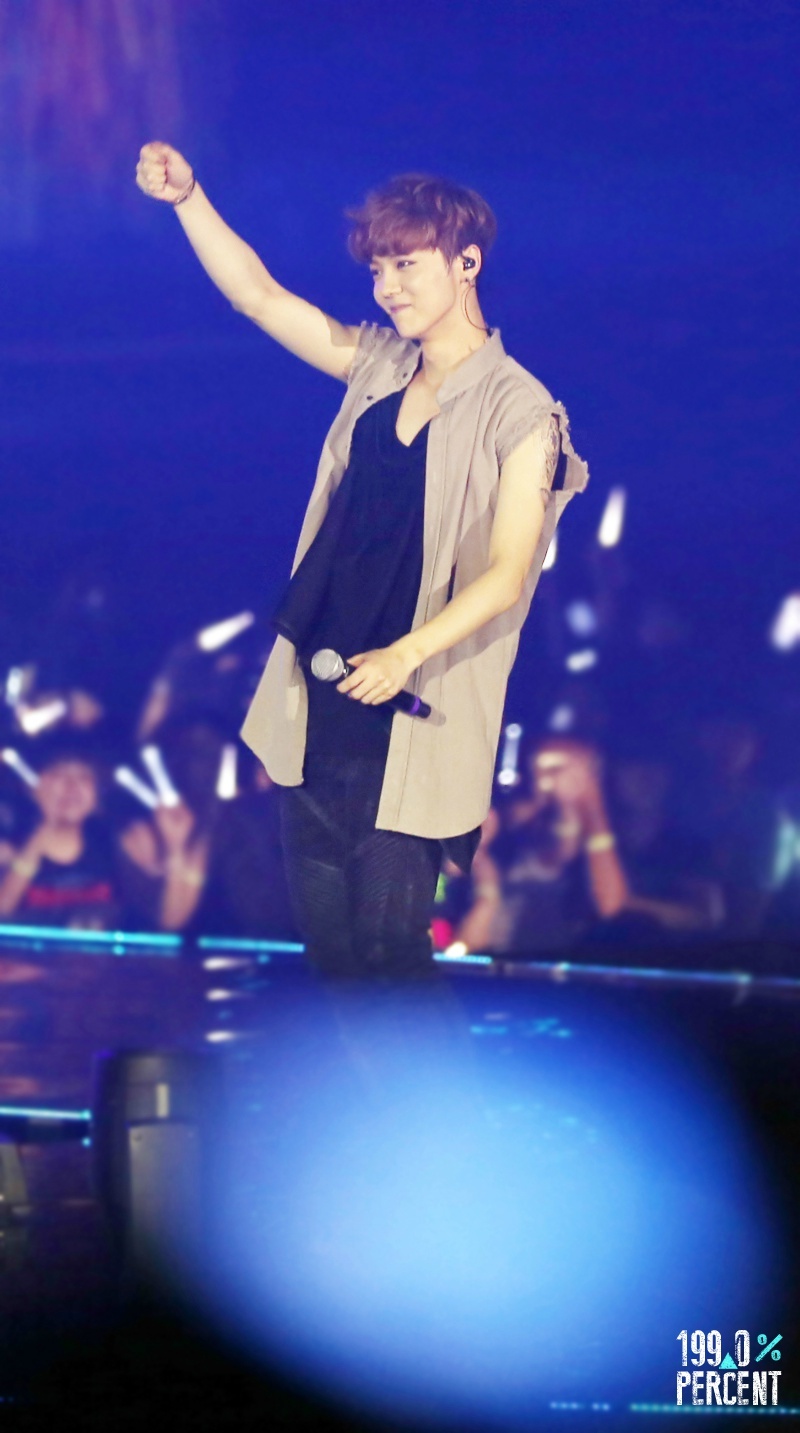 [FANTAKEN] 140601 EXO Concert "The Lost Planet" in HK - Day 1 [85P] D056142fgw1egz8drwtzuj20m813tq8e