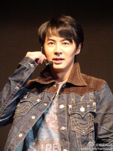 More JunJin at ShangHai FM Pics 629ff35agw1dnyuzwxwakj