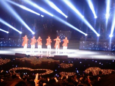 [10.4.12][FanPics] Shinhwa @ KBS1 Open Concert Recording 65ba9a9etw1druv1mtwzbj