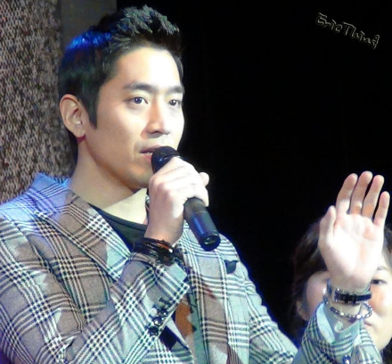 [7.1.12][Pics] Eric Shanghai Fanmeet 68d87365gw1doued7jowsj