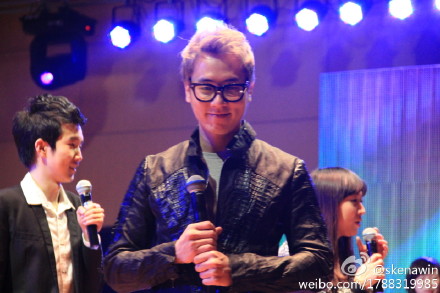 [7.1.12][Pics] Andy Beijing Fanmeet 6a9798f1jw1doucajv257j