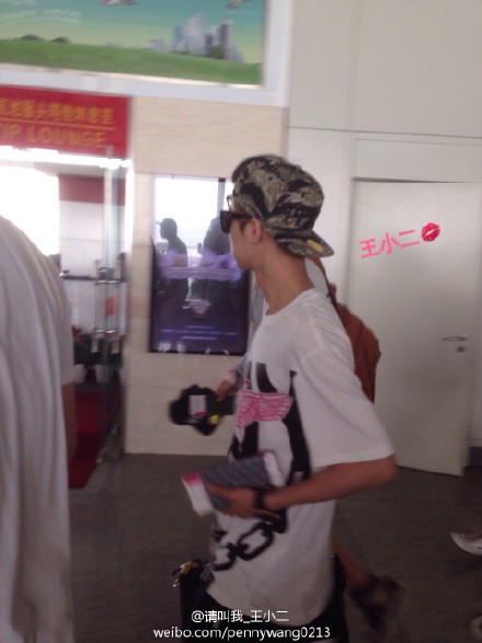 [Preview] 140704 Tianjin & Chengdu Airport [77P] 8a7c4f4djw1ei0gdwc4kej20qo0zk0y6