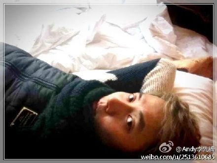 [21.1.12]Andy weibo update~Where's my present? 95d2a7bdjw1dp9dndx8pwj