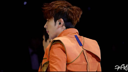 [10.4.12][FanPics] Shinhwa @ KBS1 Open Concert Recording 9ee1f75bgw1drvlbgyshhj