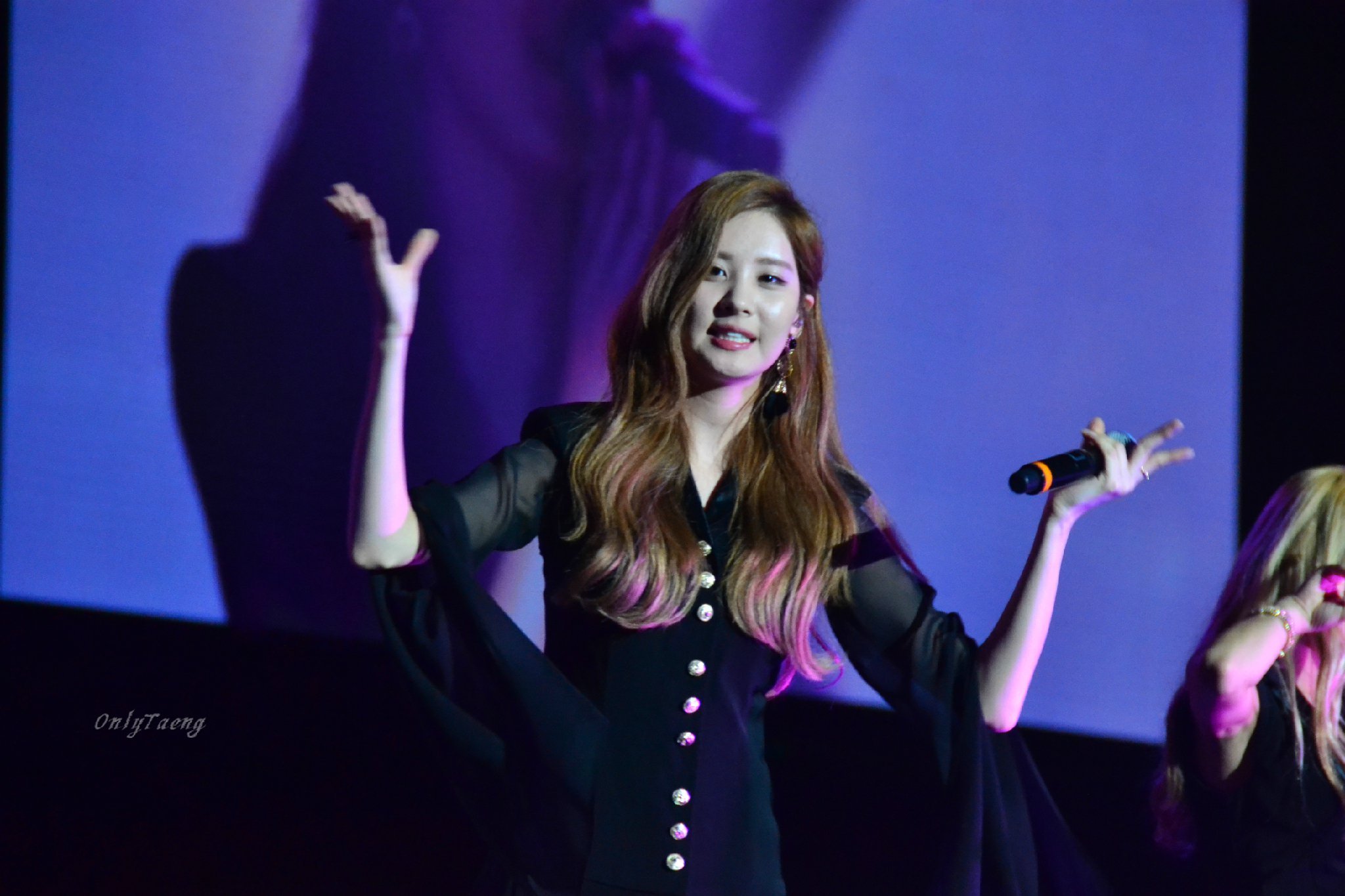 [PIC][30-09-2014]SNSD khởi hành đi Trung Quốc để tham dự "China for GG 1st Fan Party in ShenZhen" vào sáng nay - Page 3 005ux9bMgw1ekvzqzh2ksj31kw11xq9x