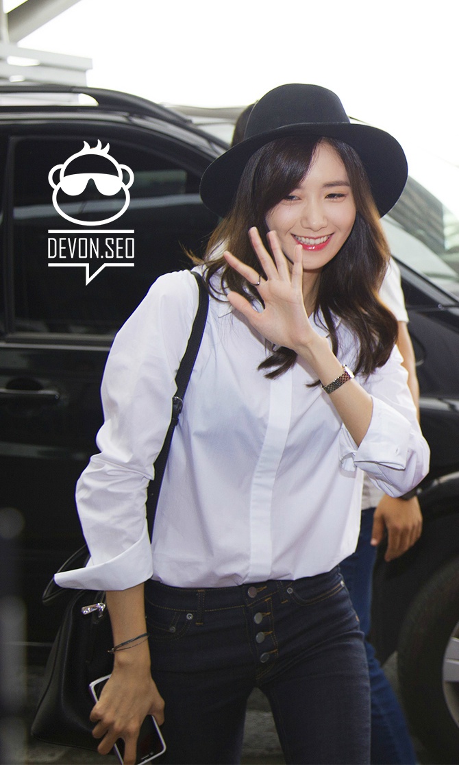 [PIC][22-09-2015]YoonA trở về Hàn Quốc vào sáng nay 4ee85502gw1ewbkx1o00aj20im0v0jwo