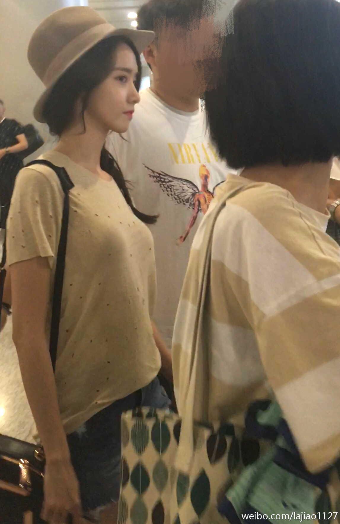 [PIC][25-07-2016]YoonA xuất phát đi Thượng Hải vào chiều nay 5d1f8c08gw1f669usl494j20vv1d67wh