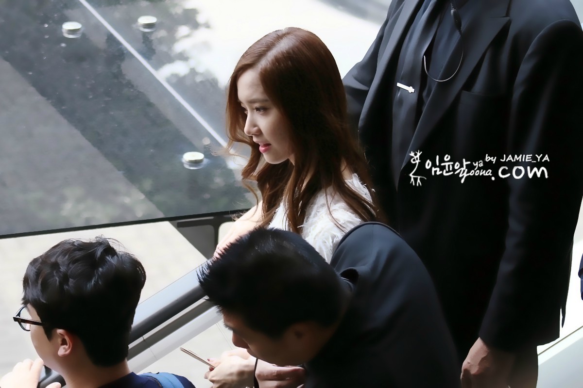 [PIC][05-09-2014]YoonA khởi hành đi Hồng Kông để tham dự sự kiện của thương hiệu "Pandora" vào sáng nay - Page 2 6270eaf6gw1ek34ws6d5vj20xc0m8jut