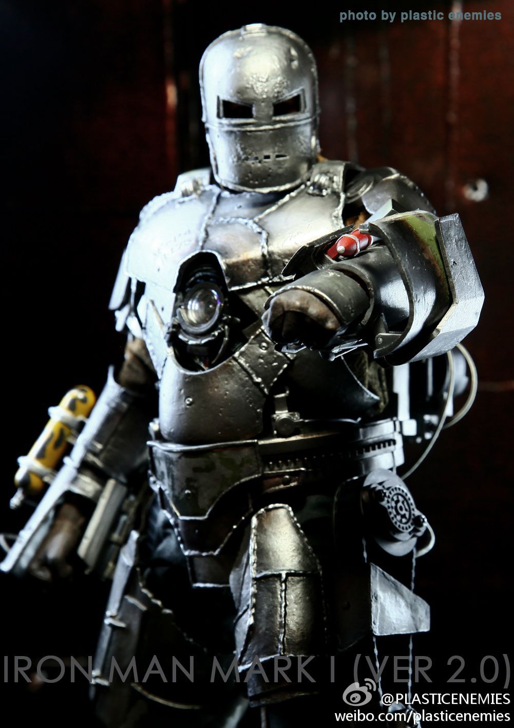 [Hot Toys] Iron Man - Mark I - 2.0 Limited Edition Collectible Figurine - Página 10 6a853733jw1dw4jbyvonhj