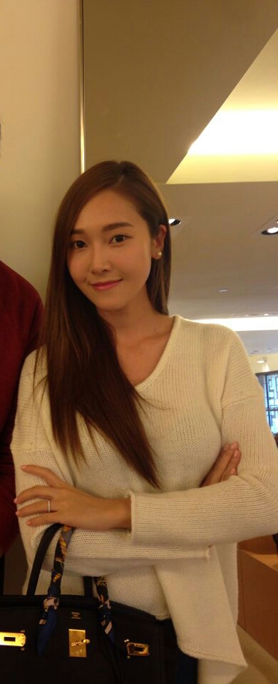 [OTHER][12-12-2013]SELCA MỚI CỦA JESSICA  - Page 13 76eb5ac1jw1epcg9mx9dzj20au0qn79u