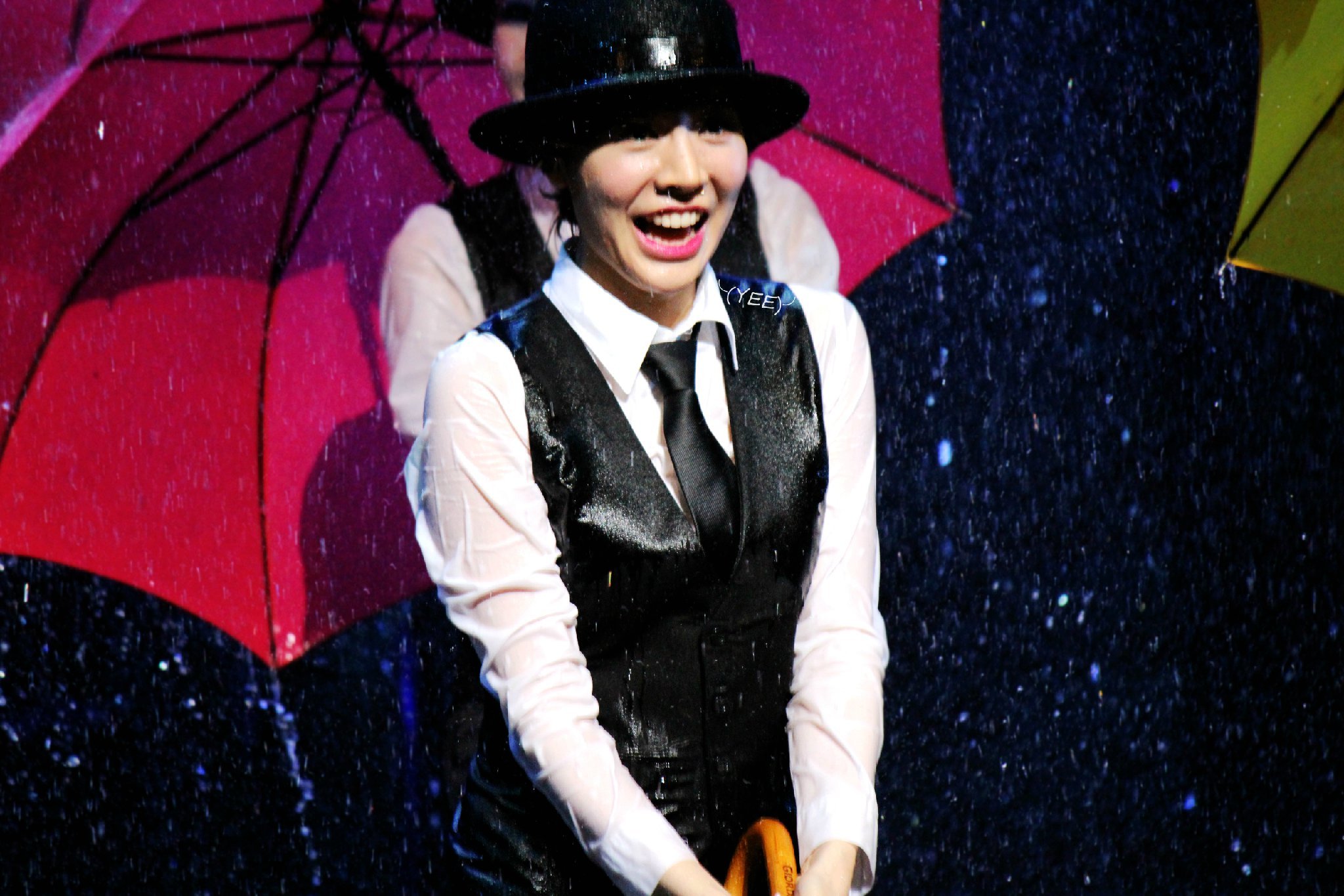 [OTHER][29-04-2014]Sunny sẽ tham gia vở nhạc kịch "SINGIN' IN THE RAIN" - Page 4 85bf860egw1ei6r2xtajlj21kw11x7eb