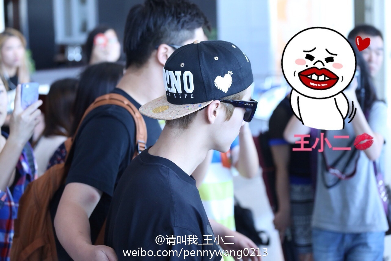 [FANTAKEN] 140628 Tianjin Airport - Departure [37P] 8a7c4f4djw1ehutxg7mtsj20zk0npq8p