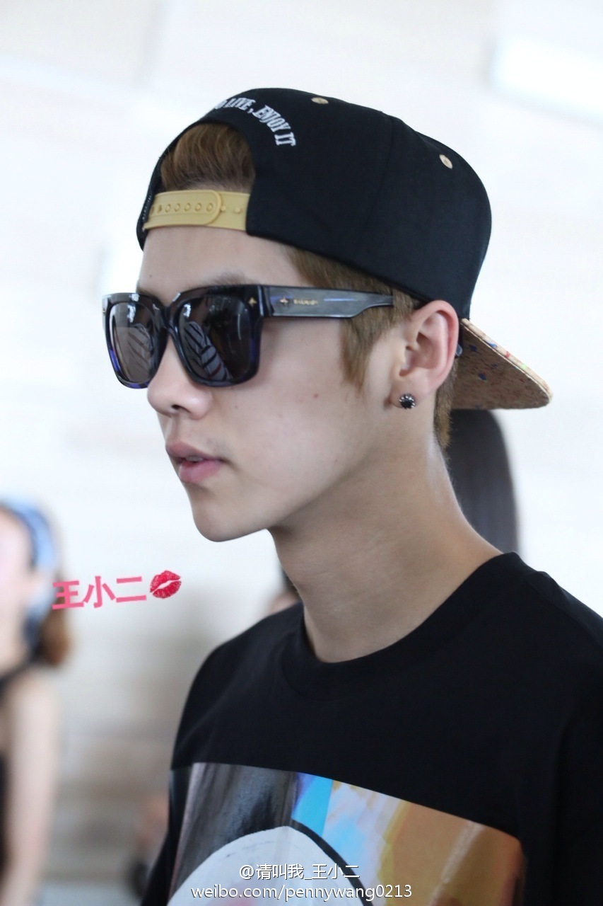 [FANTAKEN] 140628 Tianjin Airport - Departure [37P] 8a7c4f4djw1ehutzn6vhnj20np0zkn18