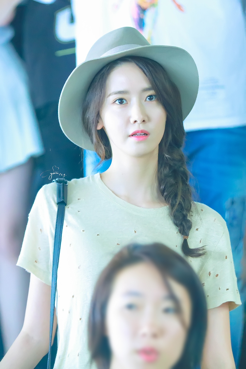 [PIC][25-07-2016]YoonA xuất phát đi Thượng Hải vào chiều nay 91f8bf2egw1f677se1kmnj20m80xctfl