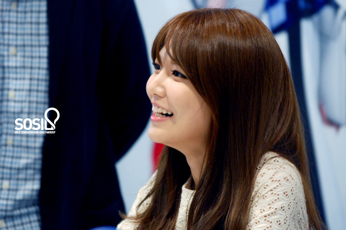 [PIC][06-04-2013]SooYoung xuất hiện tại buổi fansign thứ 2 cho thương hiệu "Double M" vào chiều nay  - Page 3 9b42076bjw1e3m14dxk6qj