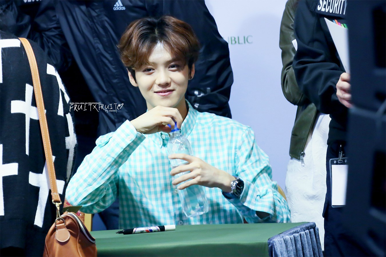 [FANTAKEN] 140301 Nature Republic Fansign in Hong Kong [22P] A95aabdfgw1ee2w9u7ejmj211i0p0gs1