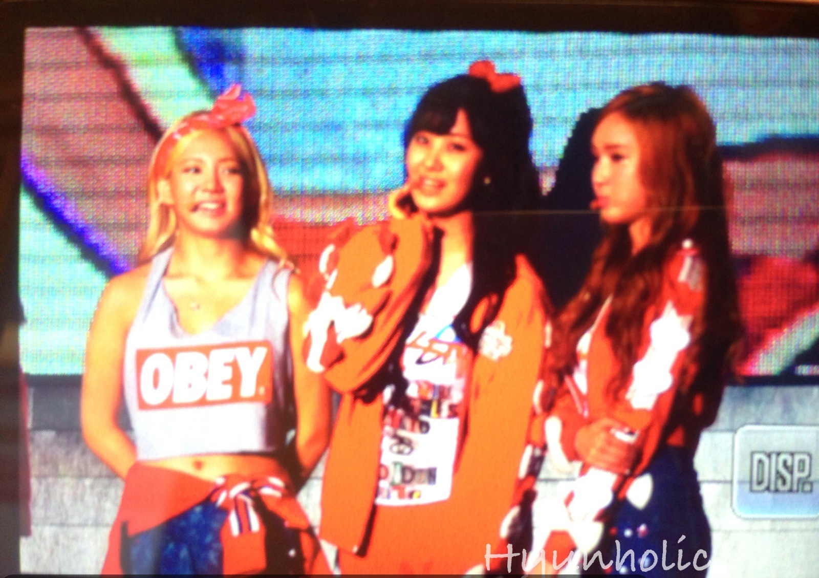 [PIC][26-05-2013]SNSD khởi hành đi Đài Loan để biểu diễn tại "Happy4 K-POP Concert in Taiwan" vào sáng nay - Page 3 Acec2040jw1e5228fgswjj218g0vdqex