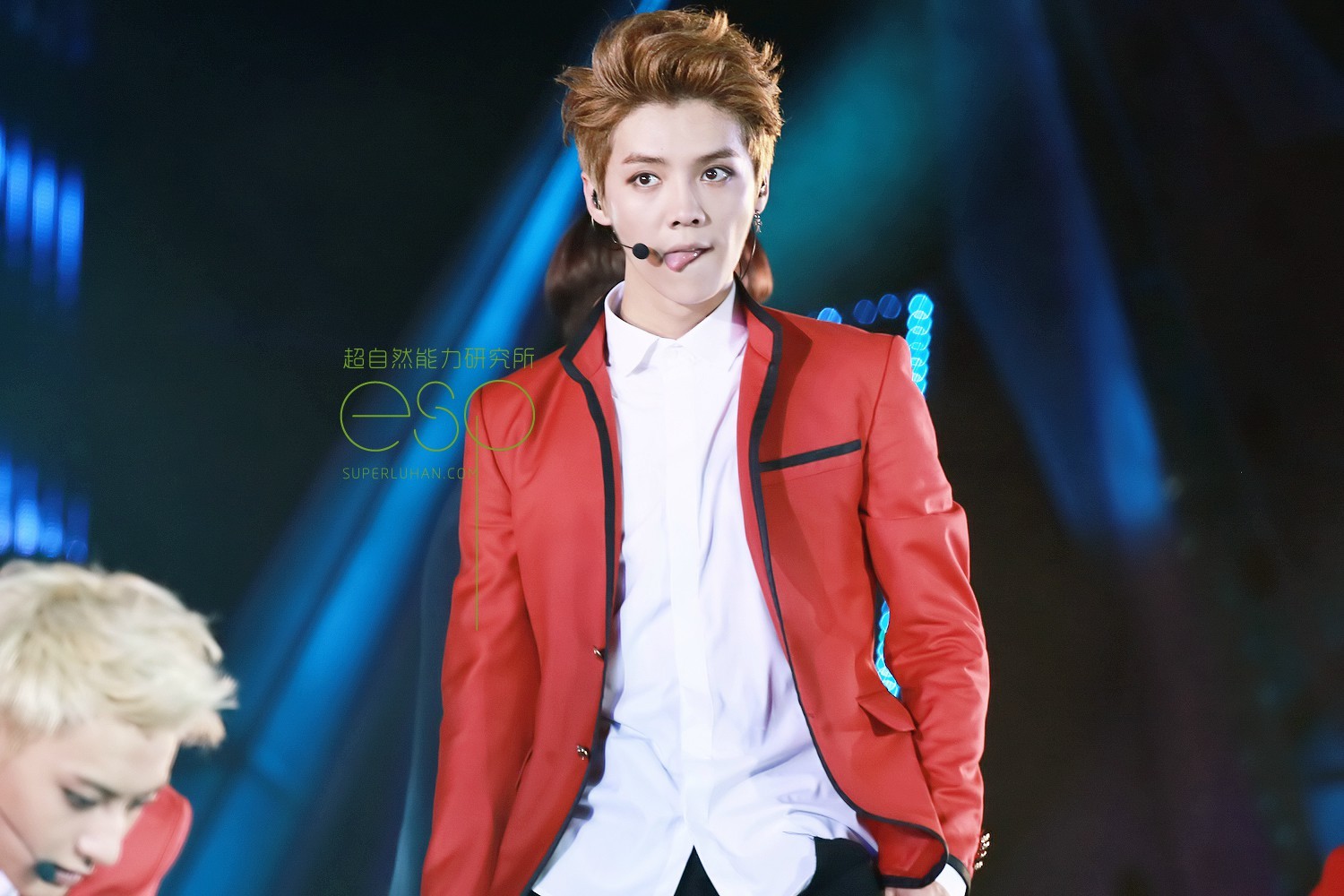 [FANTAKEN] 140705 EXO Concert "The Lost Planet" in Chengdu [150P] B1ae64b9gw1ei4huidus7j215o0rsagf