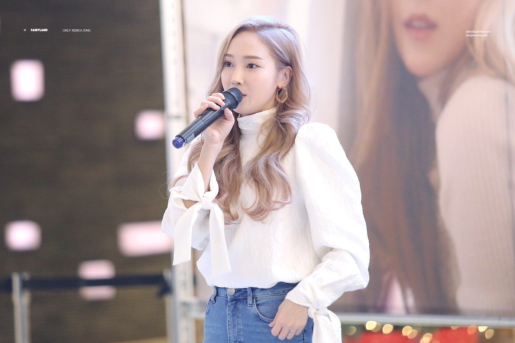 [PIC][14-12-2016]Jessica tham dự buổi Fansign cho “WONDERLAND” vào tối nay Be21ec30gw1far9nat685j21e00xckjl