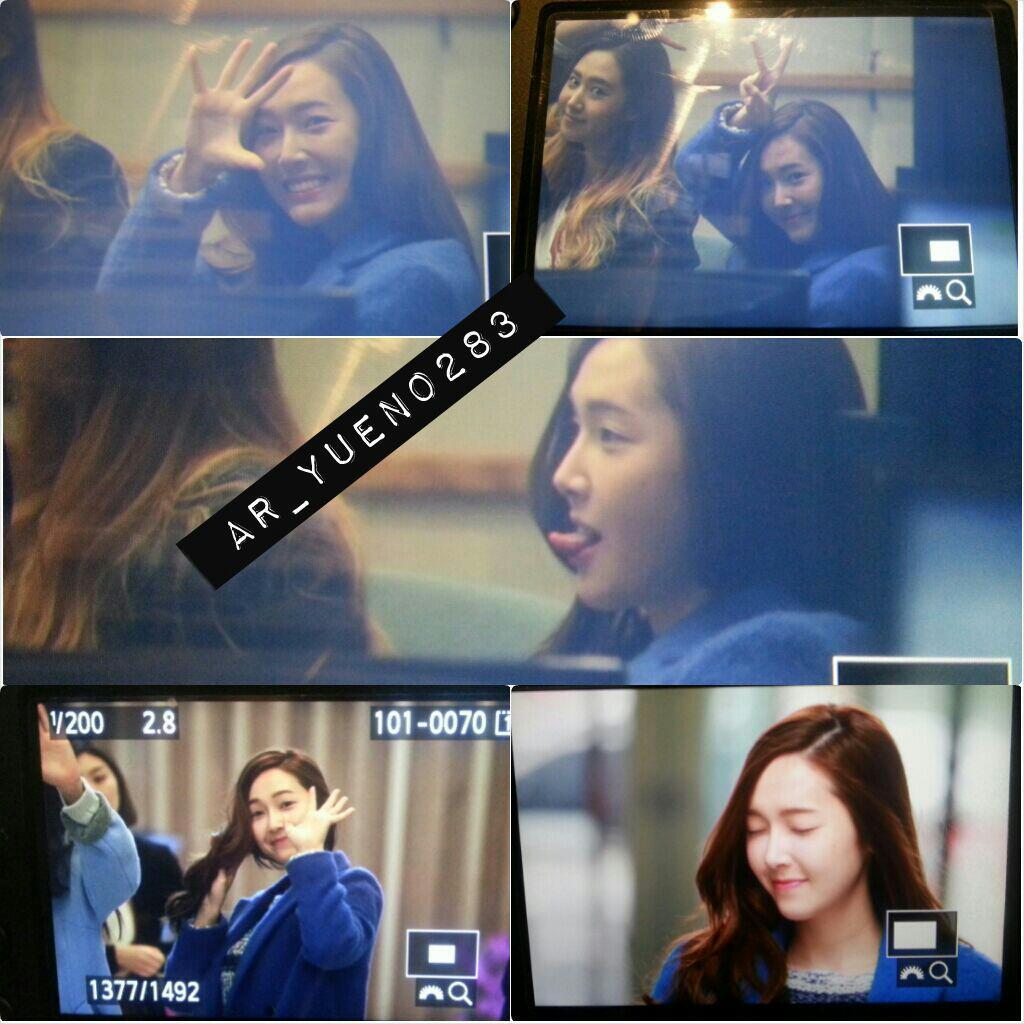 [PIC][12-03-2014]Yuri - Jessica và SeoHyun xuất hiện tại 2 chương trình Radio "SBS PowerFM Kim ChangRyul Old School" và "KBS Cool FM Jo Jungchi & Harim's 2 O'clock" vào chiều nay Bf5b9710jw1eed3cwtrbwj20sg0sg77d