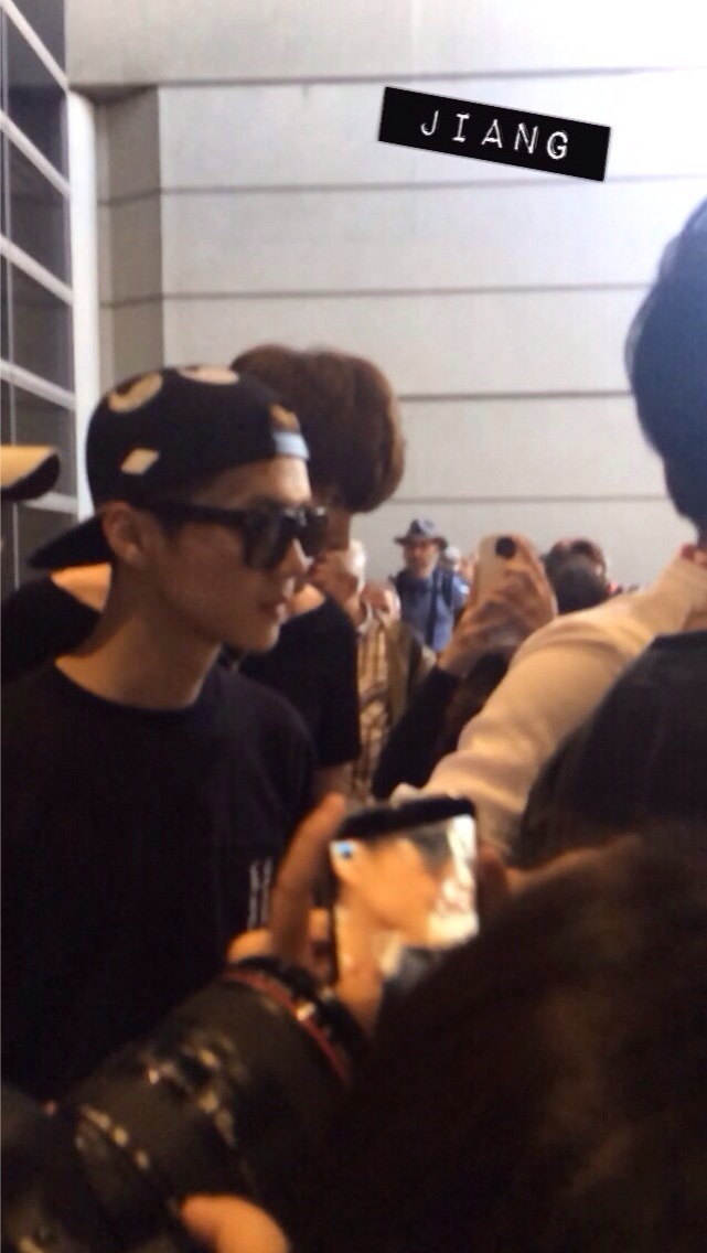 [PREVIEW] 140502 LAX -Arrival [4P] 5e3c90e2jw1efzkvk39q5j20ht0vkq5l