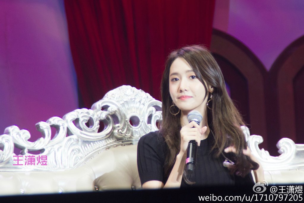 [PIC][24-07-2016]YoonA khởi hành đi Trùng Khánh - Trung Quốc để tham dự "2016 YoonA 1st Fanmeet - BLOSSOM in Chongqing" vào sáng nay - Page 2 65f8b195jw1f679qecftdj21kw11xgw3