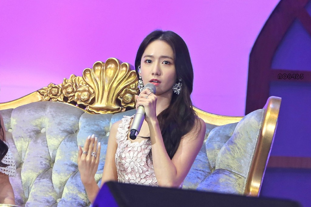 [PIC][24-06-2016]YoonA khởi hành đi Bắc Kinh - Trung Quốc để tham dự "2016 YoonA 1st Fanmeet - BLOSSOM in Beijing" vào sáng nay - Page 3 67707078jw1f5eajjagahj21900u0thb