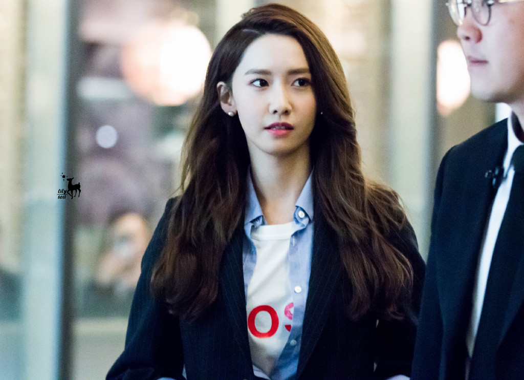 [PIC][28-03-2016]YoonA tham dự sự kiện khai trương chi nhánh mới của thương hiệu "PREMIATA" vào tối nay 9b3dfba1jw1f2jqh9zcrsj23fs2hrqv5