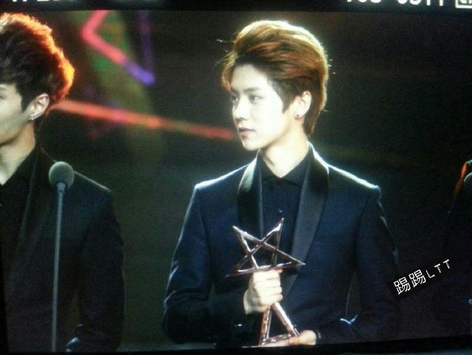 [PREVIEW] 131206The 6th Top Chinese Music Billboard Awards [66P] 6ae75ba2jw1ebab8bw8vmj20zk0qodjc