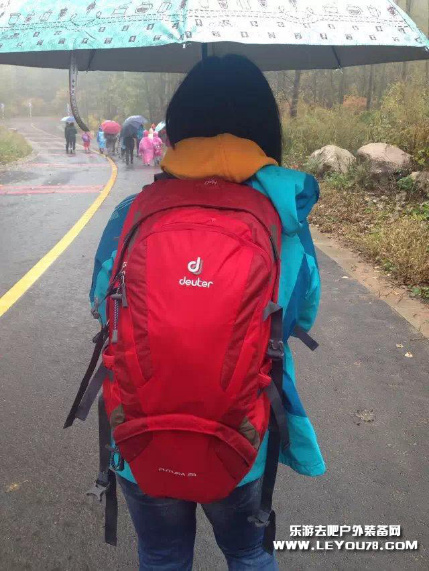 Deuter（多特）F28徒步登山旅游休闲背包测评报告 Df1d1afegw1f2x9fb39hbj20bx0fv41p