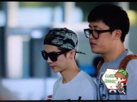 [Preview] 140704 Tianjin & Chengdu Airport [77P] 005tooE1jw1ei0ei16tdbj30sg0lcdjk