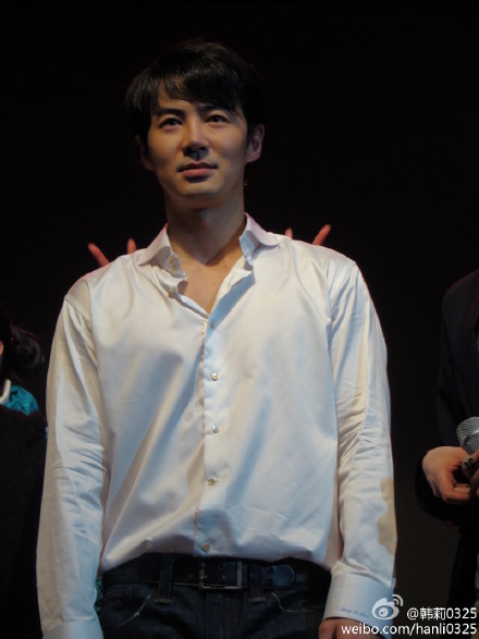 More JunJin at ShangHai FM Pics 629ff35agw1dnyzxmhufyj