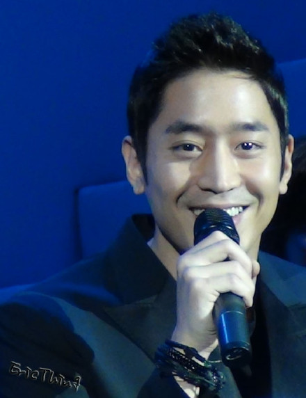 [7.1.12][Pics] Eric Shanghai Fanmeet 68d87365gw1doueam92pbj