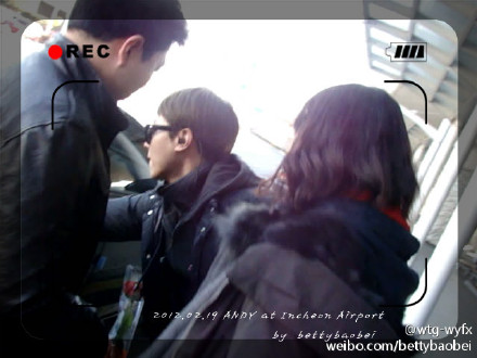 [19.2.12][Pics] Andy~Shanghai & Incheon Airport 6a0fd82bjw1dq7udqx9b9j