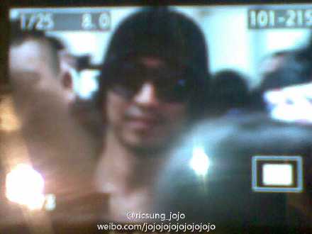 [6.1.12] Eric Seoul-Hongqiao Airport Pics 6e63067bjw1dosv7y24xfj