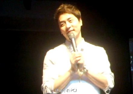 [18.2.12][Pics] Andy @ Shanghai fanmeet Part 2 72a62b66gw1dq72jt4u7uj