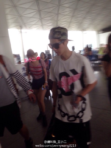 [Preview] 140704 Tianjin & Chengdu Airport [77P] 8a7c4f4djw1ei0gaa96pxj20qo0zkdla