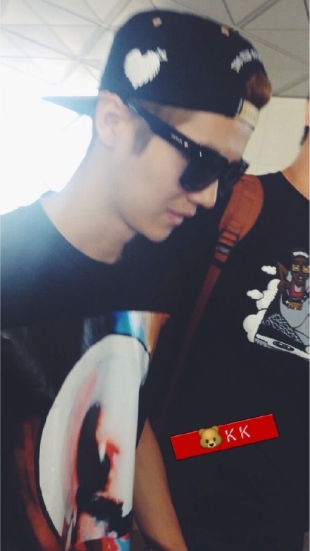 [Preview] 140628 Tianjin Airport (Departure) and Chongqing Airport (Arrival) [60P] A21ef3c9jw1ehtlfzfbqtj20f10qomz1