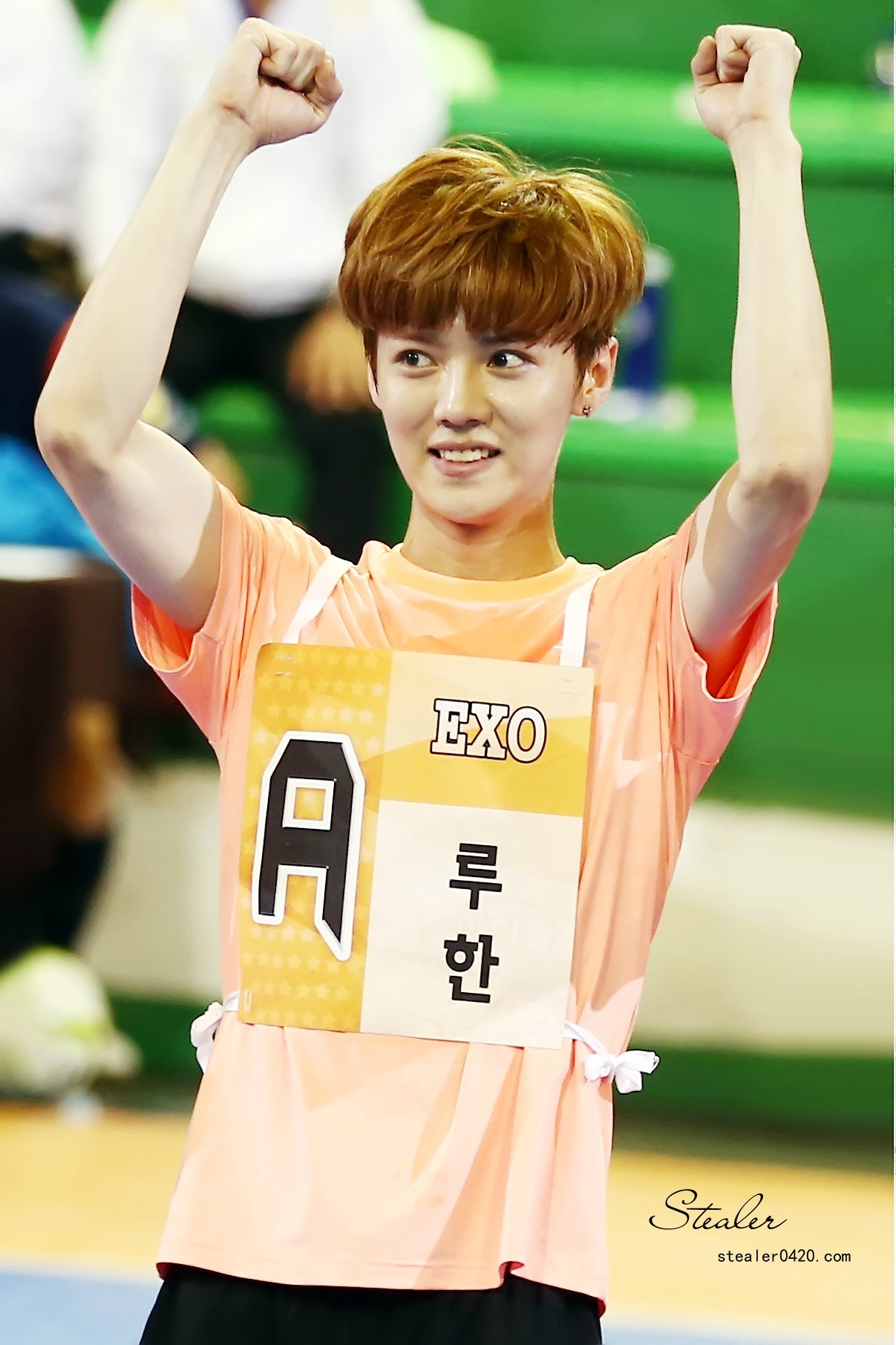 [FANTAKEN] 140526 MBC Idol Futsal Championship [49P]  005Blybwgw1egsr7a712rj30xj1eb7c1