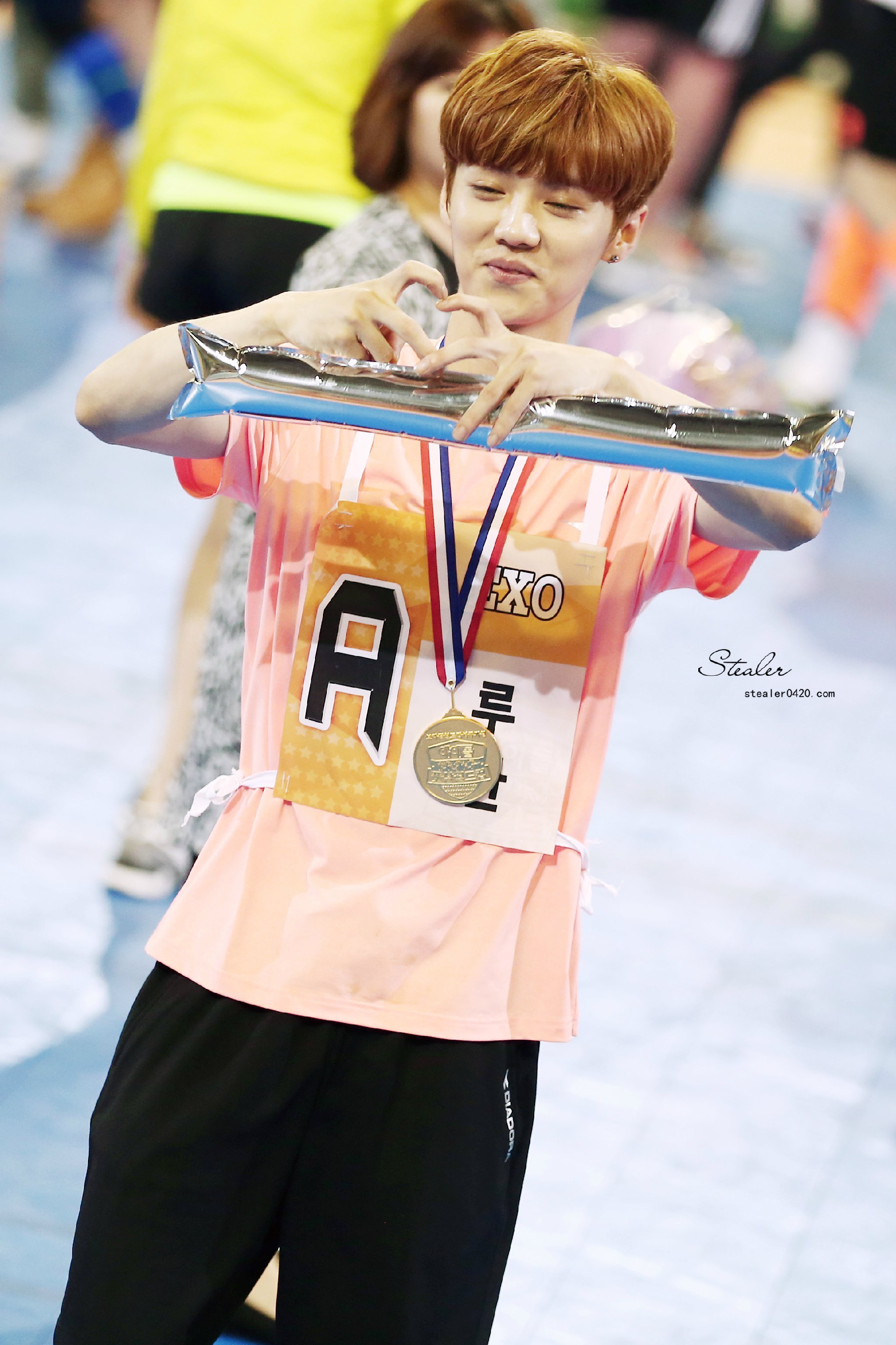 [FANTAKEN] 140526 MBC Idol Futsal Championship [49P]  005Blybwgw1egsrbn9ugvj31kw2dbqjg