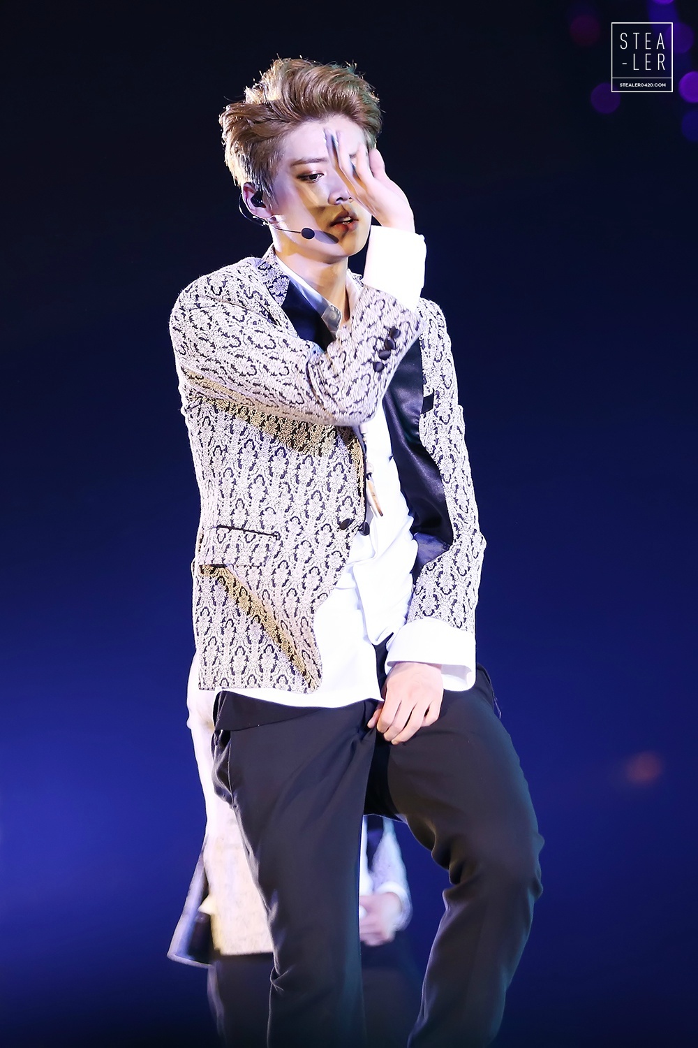 [FANTAKEN] 140705 EXO Concert "The Lost Planet" in Chengdu [150P] 005Blybwtw1ei3kbkbwlej30rs15o486