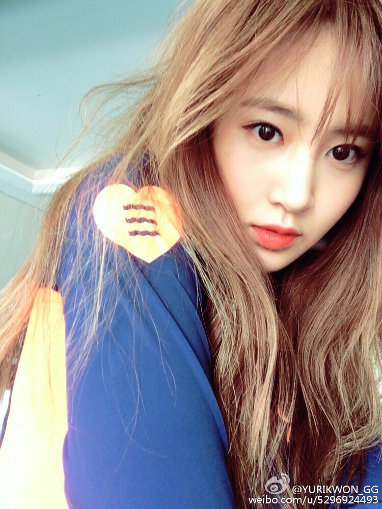 [OTHER][27-11-2013]SELCA MỚI NHẤT CỦA YURI   - Page 20 005Mtm21gw1f41mt8x94uj30ku0rsted