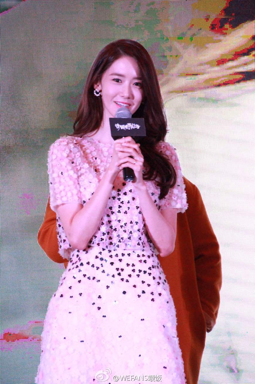 [PIC][15-12-2015]YoonA khởi hành đi Bắc Kinh - Trung Quốc để tham dự buổi họp báo cho MV "Please Contact Me" vào tối nay 005TLC73gw1ez1igzfn07j30no0zkgqc